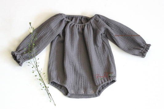 Grey muslin newborn romper, Gauze baby playsuit, Long- sleeves toddler muslin overalls.