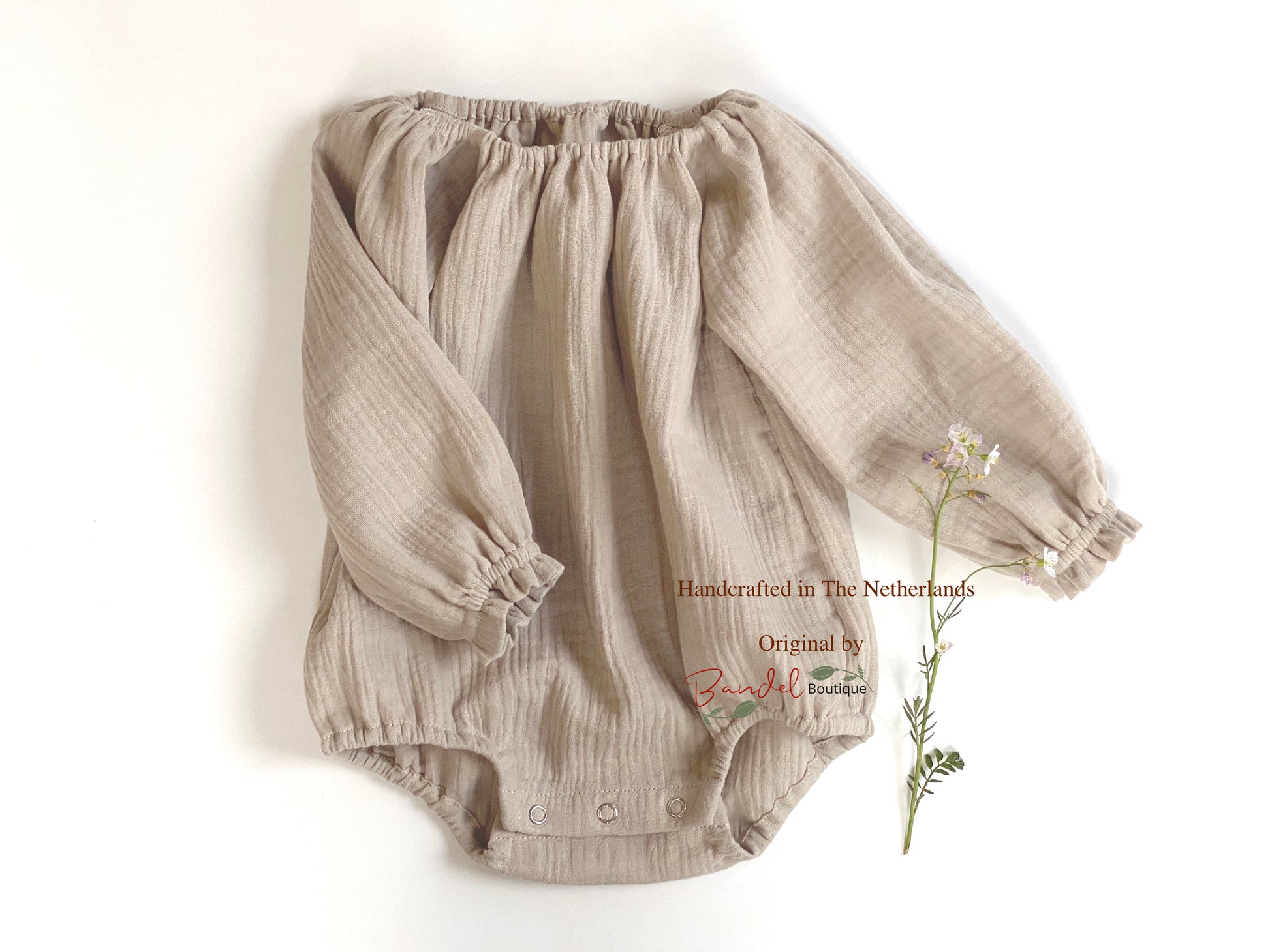 Sand organic gauze newborn bodysuit